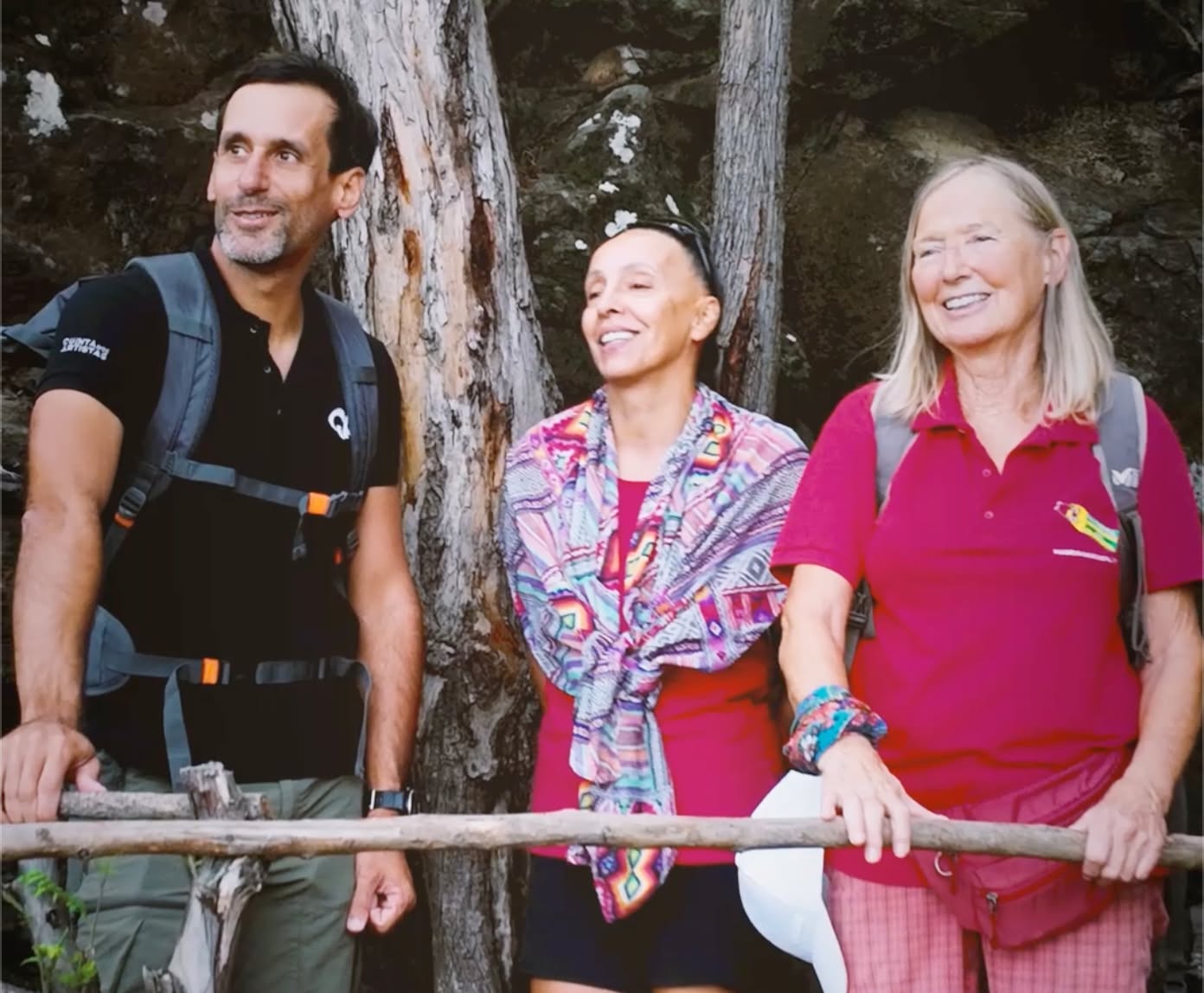 Mit unseren lokalen, geprüften deutschsprechenden Wanderführern/innen Emilia und Sergio seid ihr sicher, flexibel und entspannt unterwegs.
#lokalewanderführer #sicherwandern #madeirawandern